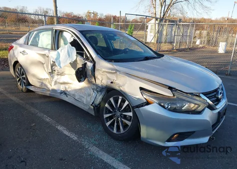 2017 Nissan Altima 2.5 Sl z USA, uszkodzony, nr VIN 1N4AL3AP0HC204015